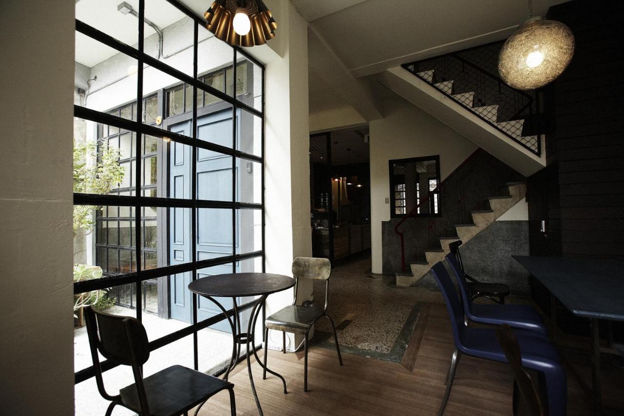 Your Fun Apartment Tainan Exterior photo
